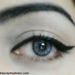 winged eyeliner look