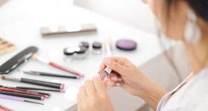 9 Makeup Hacks to make YOU Look 10 Times more BEAUTIFUL