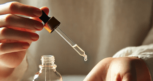 Give your skin a more sculpted, youthful and toned appearance with this Skin Sculpting Oil!